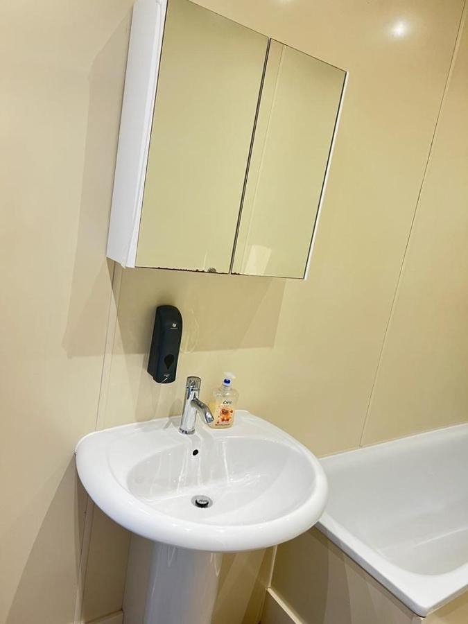 Entire New Flat With View To River Yare, H7 Appartement Great Yarmouth Buitenkant foto
