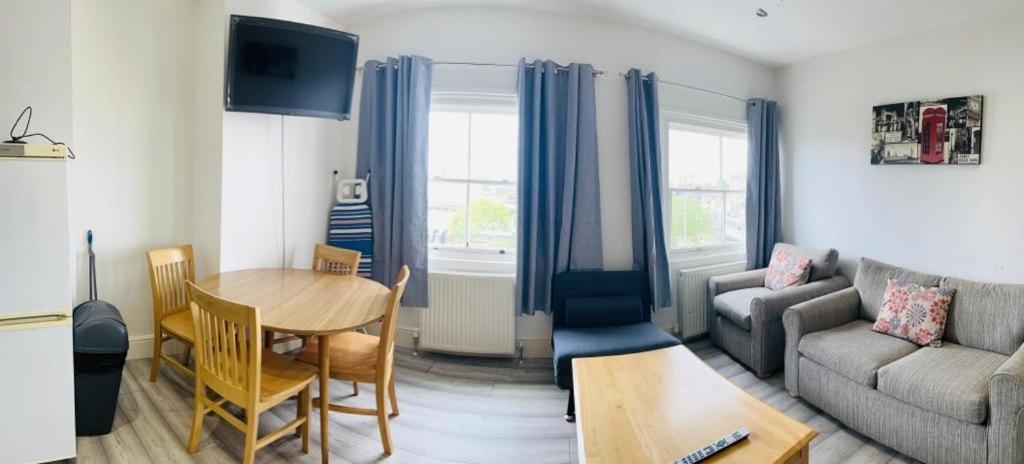 Entire New Flat With View To River Yare, H7 Appartement Great Yarmouth Buitenkant foto