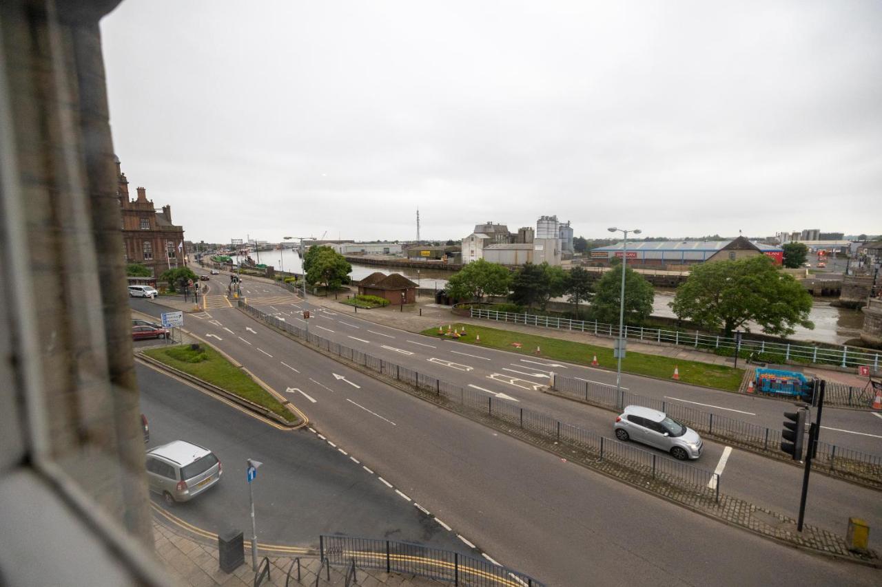 Entire New Flat With View To River Yare, H7 Appartement Great Yarmouth Buitenkant foto